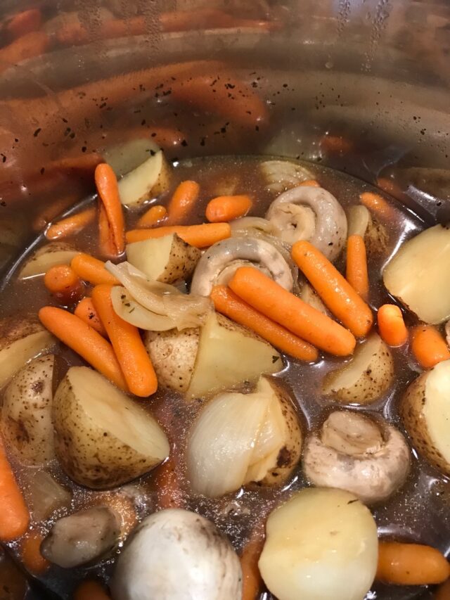 Instant Pot Pepperoncini Pot Roast