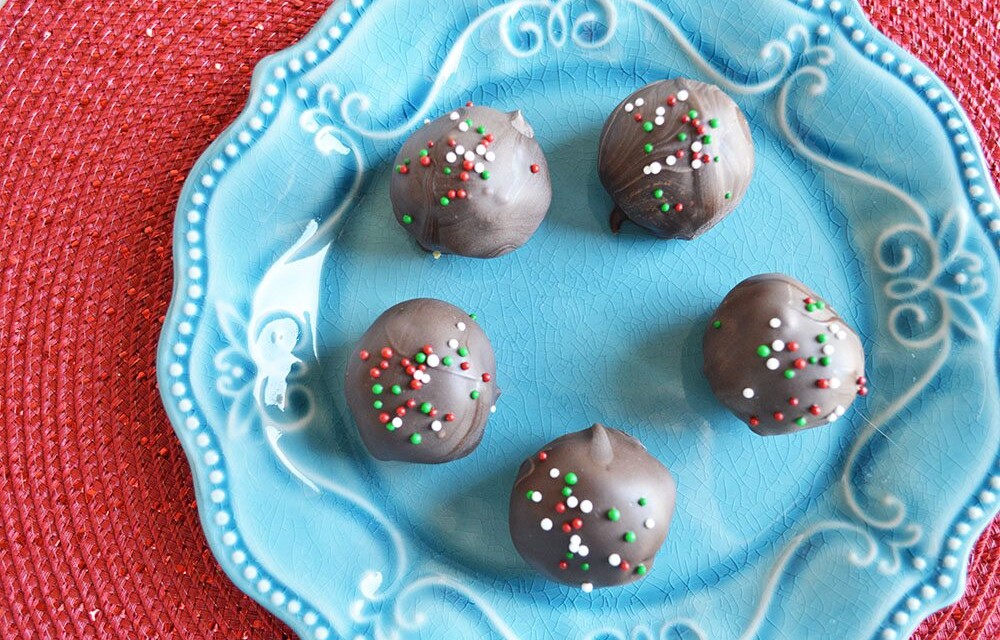 Holiday Peanut Butter Balls Recipe