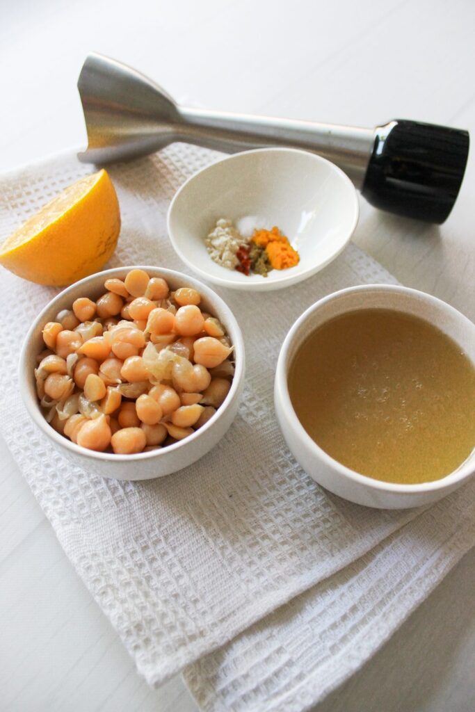 Ingredients for WW hummus