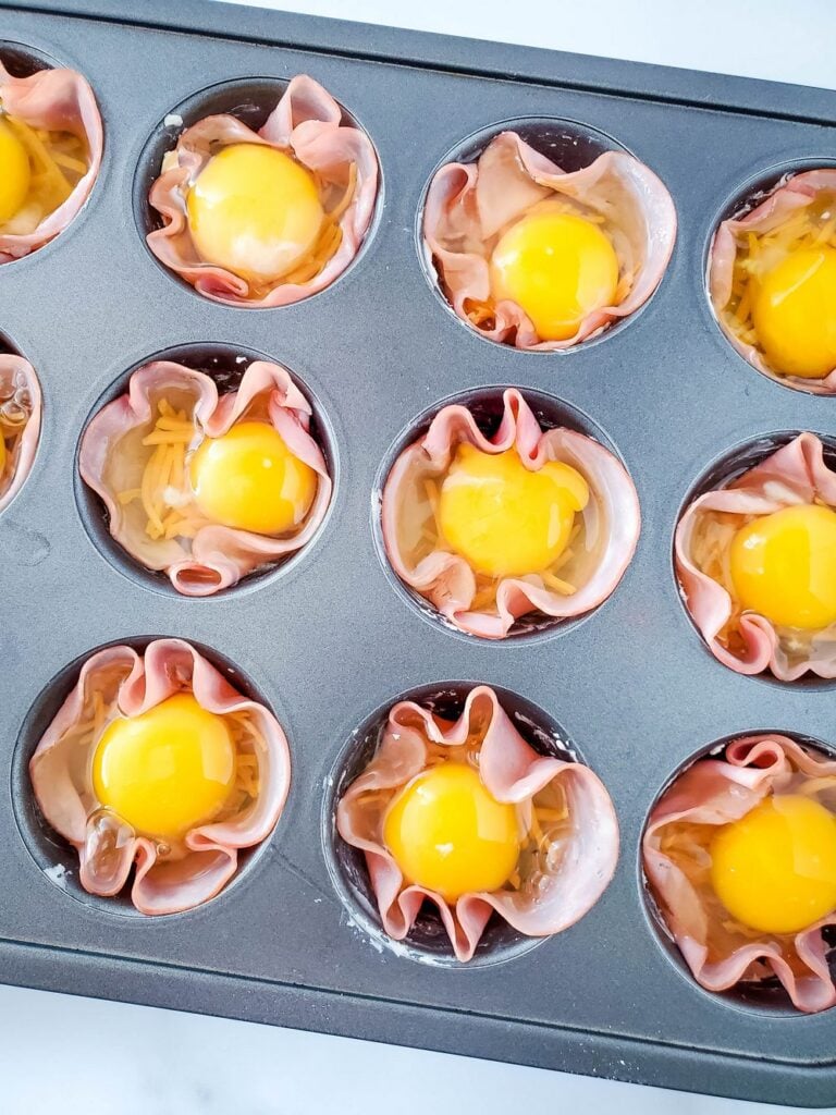 egg in muffin tin