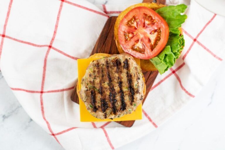 WW Zucchini Turkey Burgers {in 4 Easy Steps!} The Holy Mess