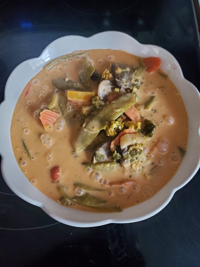 Thai Vegetable coconut soup recipe - reader submission by Lois