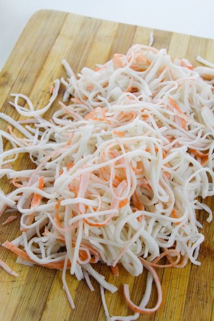 Shred imitation crab