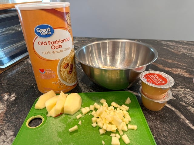 ingredients for apple cinnamon oatmeal cookies with no eggs
